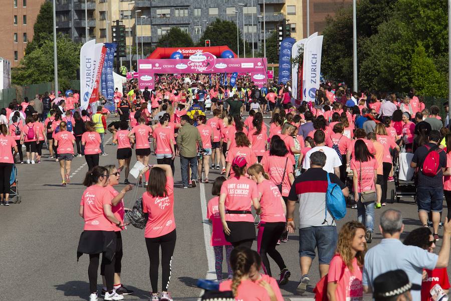 Fotos: ¿Estuviste en la Carrera de la Mujer de Gijón? ¡Búscate!