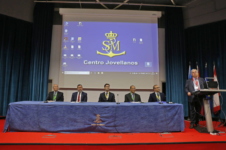 El Foro, celebrado tradicionalmente en distintos países de América Latina, se traslada por primera vez a Europa. La sede del encuentro es el Centro de Seguridad Marítima Integral Jovellanos de Gijón 