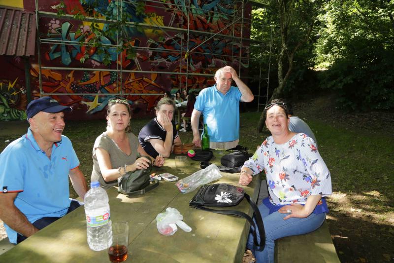 La merienda campestre comenzó pasadas las cinco de la tarde