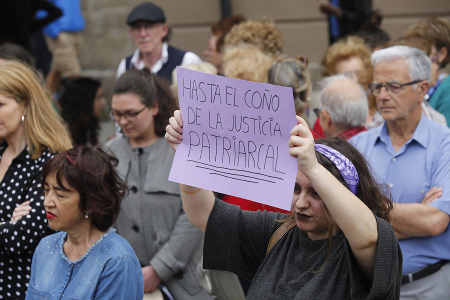 Fotos: Gijón toma la calle contra la libertad provisional