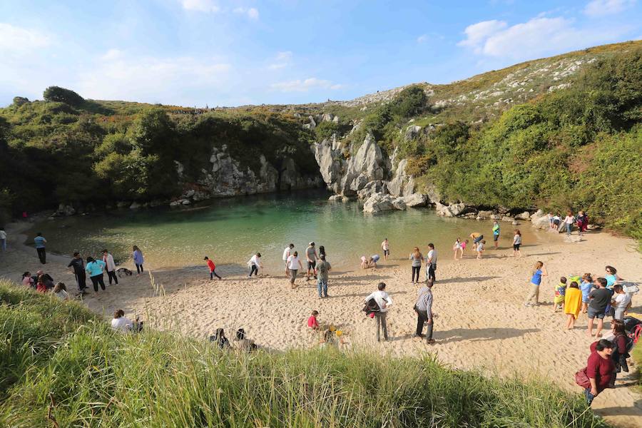 Playa de Gulpiyuri (Llanes).