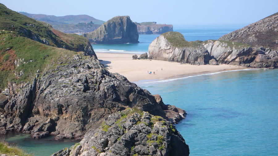 Playa de Poo (Llanes).