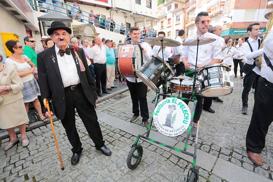 Fotos: Cudillero se llena con L&#039;Amuravela