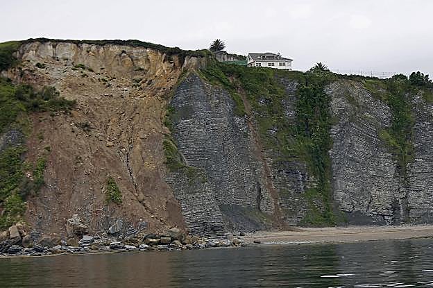 Argayo en la Colina del Cuervo, que preocupa a los senderistas. 