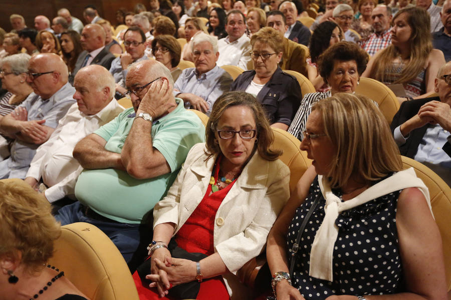 Los siete galardonados prestan un servicio a la ciudad tratando de hacerla «un lugar mejor», aseguró Carmen Moriyón.