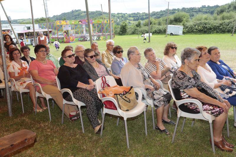 Los barrios y parroquias de la ciudad valoran la gran afluencia de pública a las celebraciones del fin de semana.