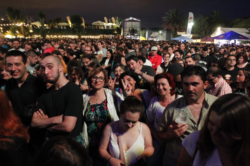 El legendario rockero de Carabanchel ofreció en la ciudad el único concierto asturiano de su gira de despedida, 'Mi tiempo, señorías'