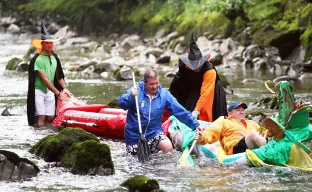 Trubia celebra sus fiestas con el Descenso Folclórico del Río 