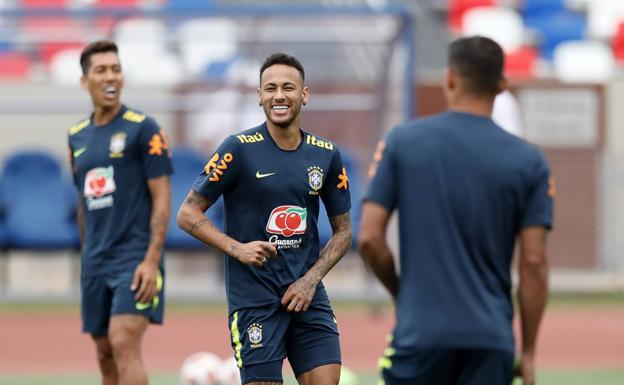 Neymar, en un entrenaimento. 