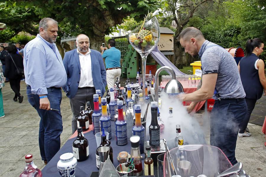 Un año más se celebra en Gijón la degustación de ginebras más importante del norte de España, organizada por el EL COMERCIO y Gustatio