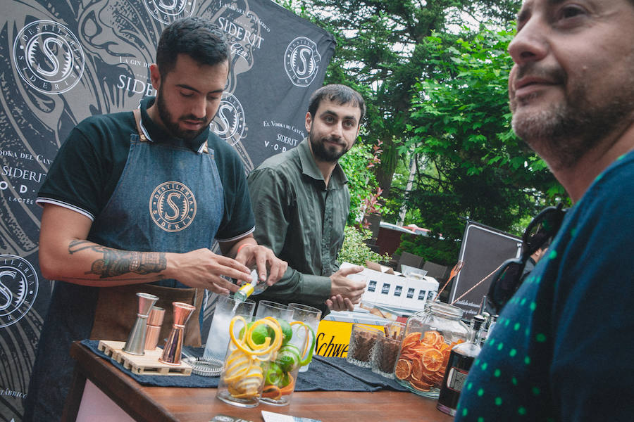 Un año más se celebra en Gijón la degustación de ginebras más importante del norte de España, organizada por el EL COMERCIO y Gustatio