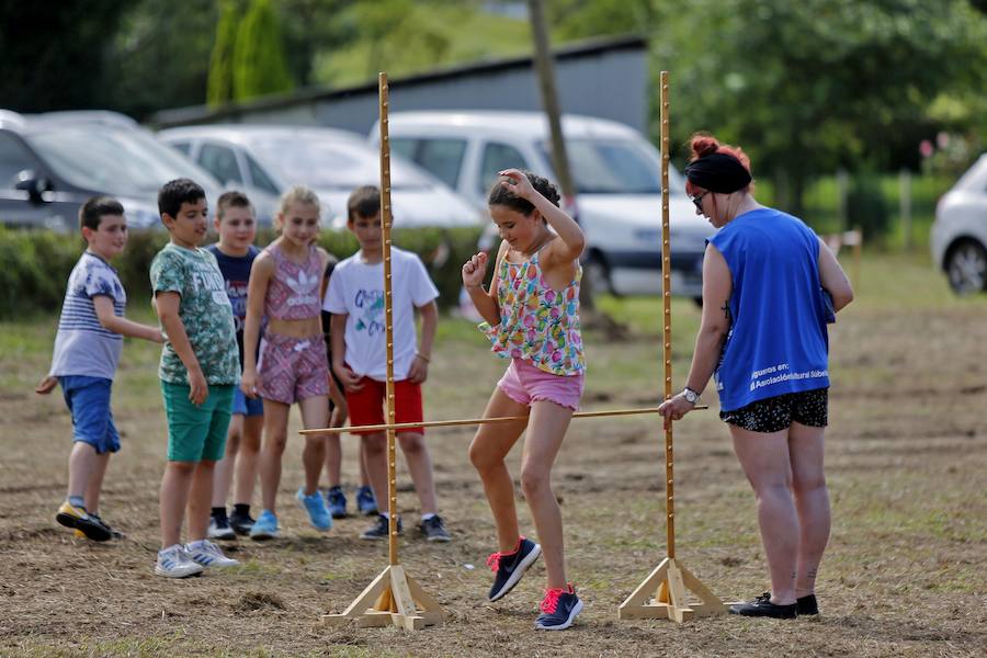 Fotos: Juegos infantiles para despedir las fiestas de Caldones