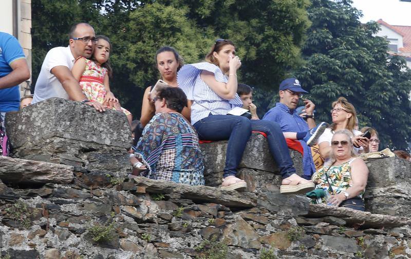 Fotos: Cangas del Narcea estalla con la Descarga