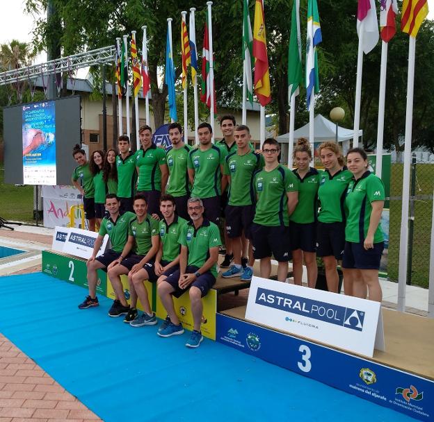 Los integrantes de equipo del Santa Olaya que participaron en el Campeonato de España Open de verano. 