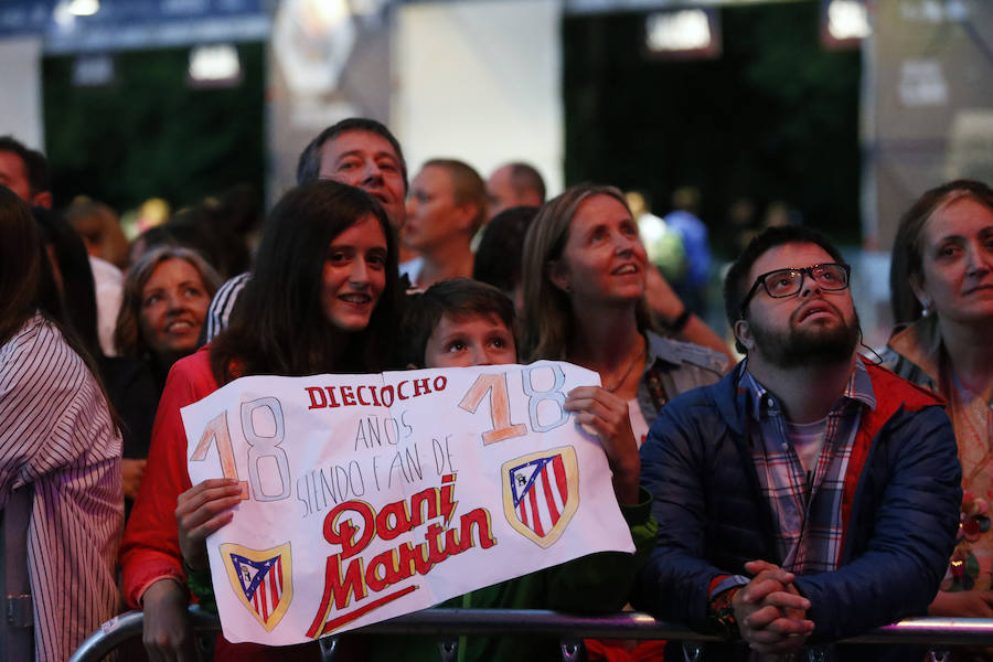 El exlíder de El Canto del Loco recala en el Gijón Life con su gira 'Grandes éxitos y pequeños desastres'
