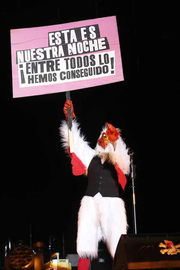 El exlíder de El Canto del Loco recala en el Gijón Life con su gira 'Grandes éxitos y pequeños desastres'