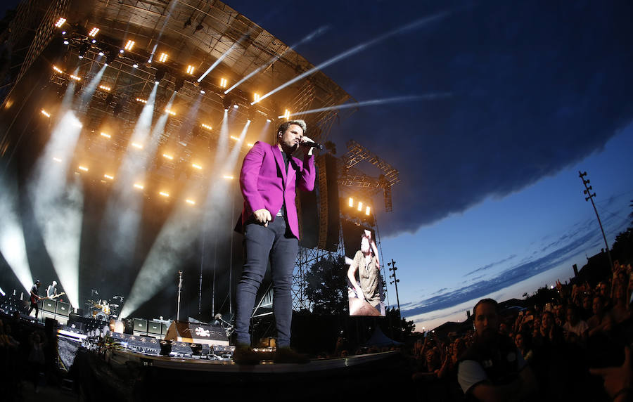 El exlíder de El Canto del Loco recala en el Gijón Life con su gira 'Grandes éxitos y pequeños desastres'