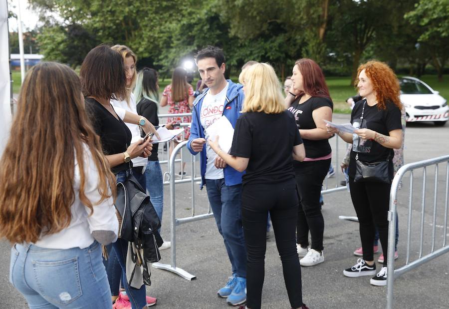El exlíder de El Canto del Loco recala en el Gijón Life con su gira 'Grandes éxitos y pequeños desastres'