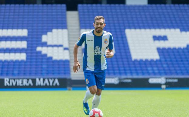 Borja Iglesias, durante su presentación con el Espanyol.