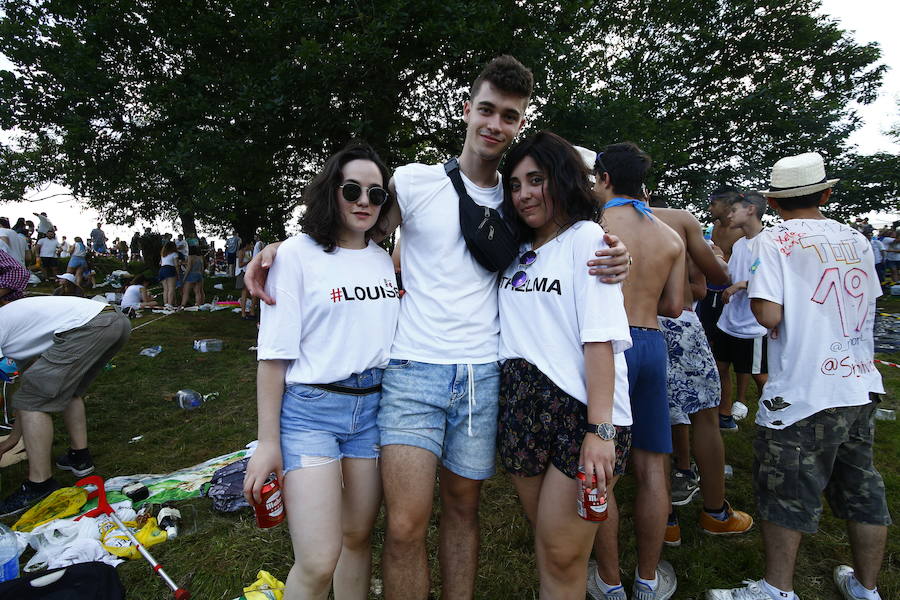 Los romeros disfrutan en Pola de Siero de una veraniega jornada de fiesta