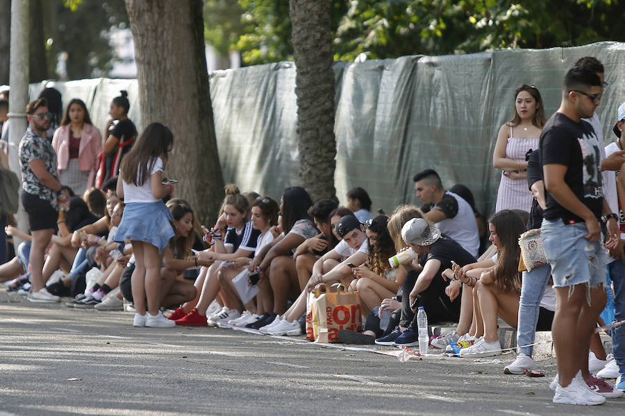 El rey del trap se coronó en el parque de los Hermanos Castro ante más de 5.000 personas con su único concierto en Asturias.