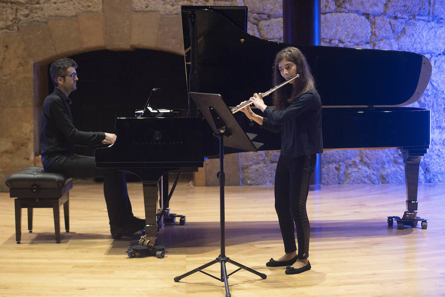 Alumnos de los cursos de verano de la Fundación Princesa, en el Auditorio Príncipe Felipe de Oviedo