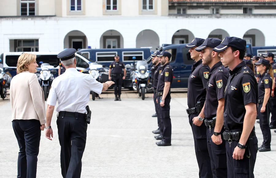 Un total de 67 policías nacionales en prácticas (siete Inspectores y sesenta policías) reforzarán este verano al Cuerpo en Asturias. Irán destinados a Oviedo, Gijón, Avilés y Langreo.