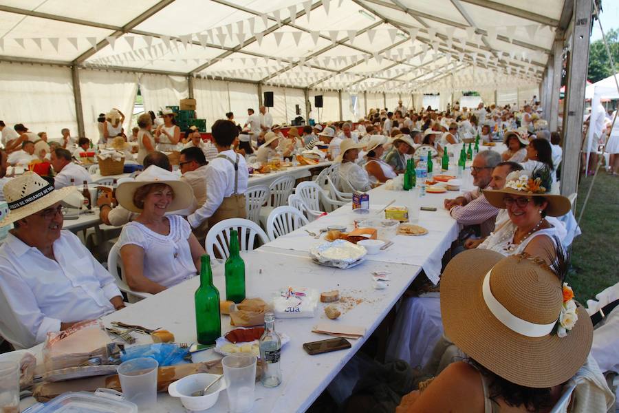 Más de 650 personas participaron en la popular comida de las fiestas de San Pelayo