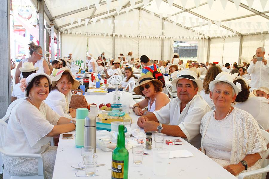 Más de 650 personas participaron en la popular comida de las fiestas de San Pelayo
