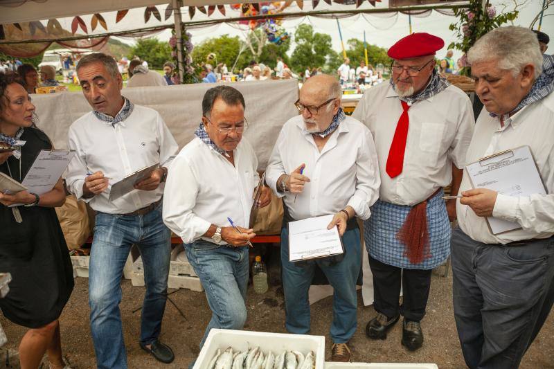 El Ayuntamiento propondrá la candidatura del evento a Fiesta de Interés Turístico Nacional. En esta edición se pusieron a la venta más de dos mil kilos de sardinas