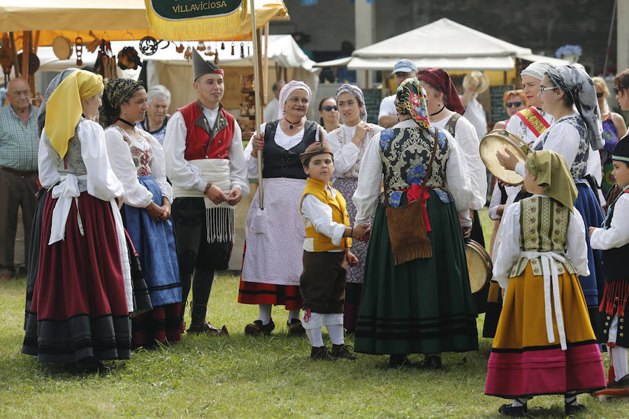 Oles celebra este fin de semana una nueva edición de su Mercáu Tradicional, una cita de Interés Turístico en la que las costumbres y oficios tradicionales son los auténticos protagonistas. 