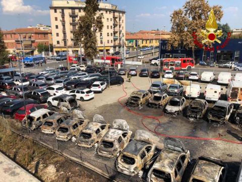 Fotos: La explosión del camión cisterna en Bolonia (Italia), en imágenes