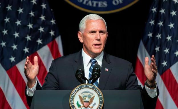 El vicepresidente estadounidense, Mike Pence, ofrece un discurso en el Pentágono de Arlington, Virginia. 