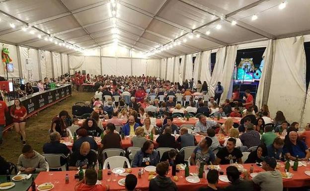 Más de 470 personas acuden a la parrillada celebrada en San Justo 
