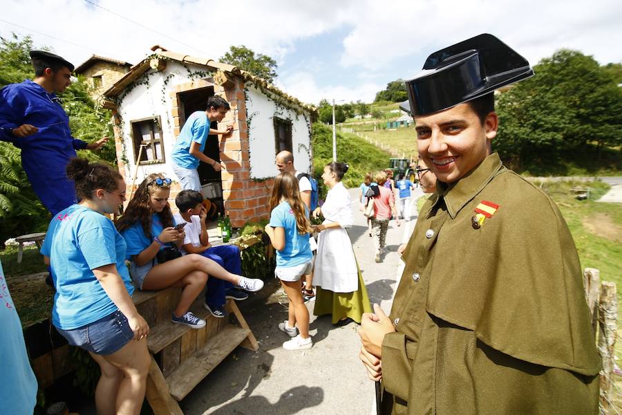 Ocho peñas participan en el LVII Concurso Provincial de Carrozas San Félix, evento declarado de Interés Turístico Regional. 