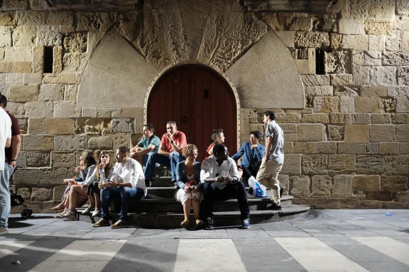 Miles de gijoneses y visitantes disfrutaron de una noche de fiesta con el gran espectáculo de los Fuegos como protagonista