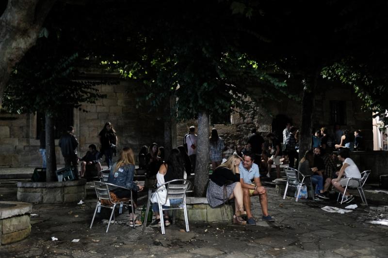 Miles de gijoneses y visitantes disfrutaron de una noche de fiesta con el gran espectáculo de los Fuegos como protagonista