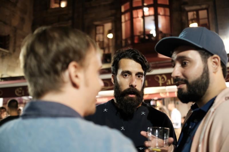 Miles de gijoneses y visitantes disfrutaron de una noche de fiesta con el gran espectáculo de los Fuegos como protagonista