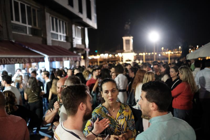 Miles de gijoneses y visitantes disfrutaron de una noche de fiesta con el gran espectáculo de los Fuegos como protagonista