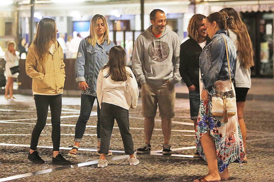 Miles de gijoneses y visitantes disfrutaron de una noche de fiesta con el gran espectáculo de los Fuegos como protagonista