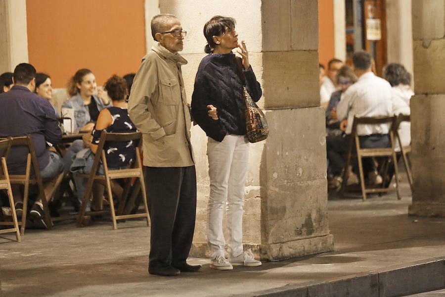 Miles de gijoneses y visitantes disfrutaron de una noche de fiesta con el gran espectáculo de los Fuegos como protagonista