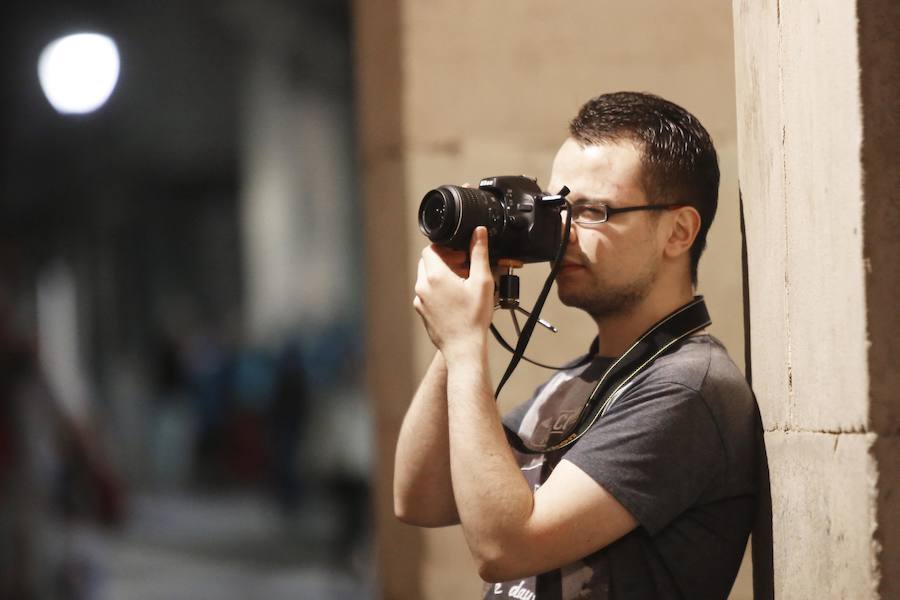 Miles de gijoneses y visitantes disfrutaron de una noche de fiesta con el gran espectáculo de los Fuegos como protagonista