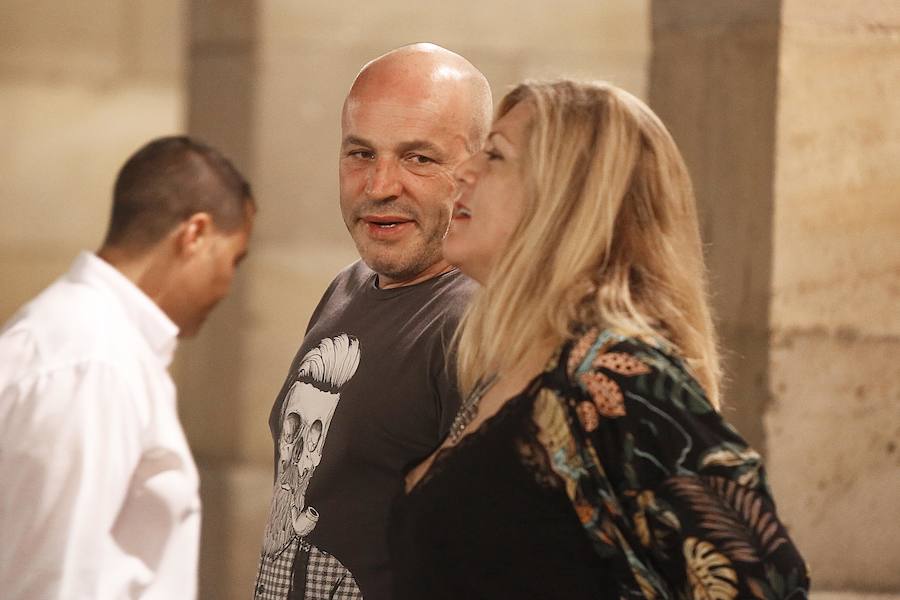 Miles de gijoneses y visitantes disfrutaron de una noche de fiesta con el gran espectáculo de los Fuegos como protagonista