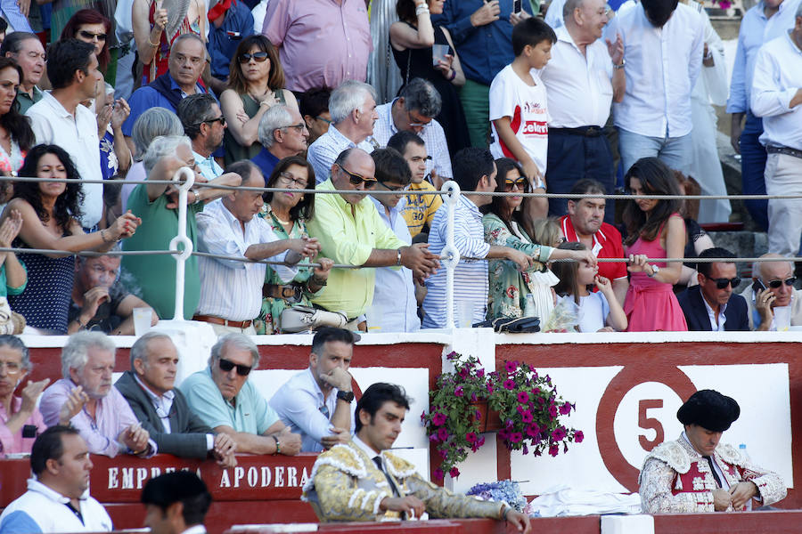 Los toros de El Freixo, ganadería propiedad de 'El Juli', mansurronearon y no ayudaron a los diestros