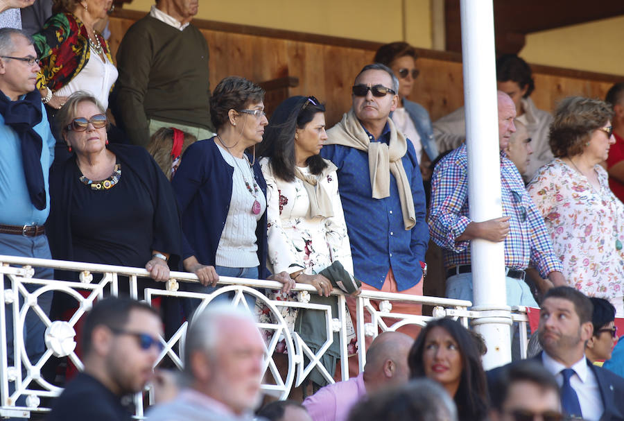 Los toros de El Freixo, ganadería propiedad de 'El Juli', mansurronearon y no ayudaron a los diestros