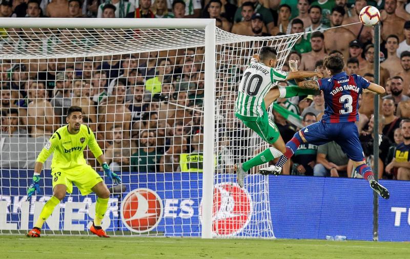 Fotos: Las mejores imágenes del Betis-Levante