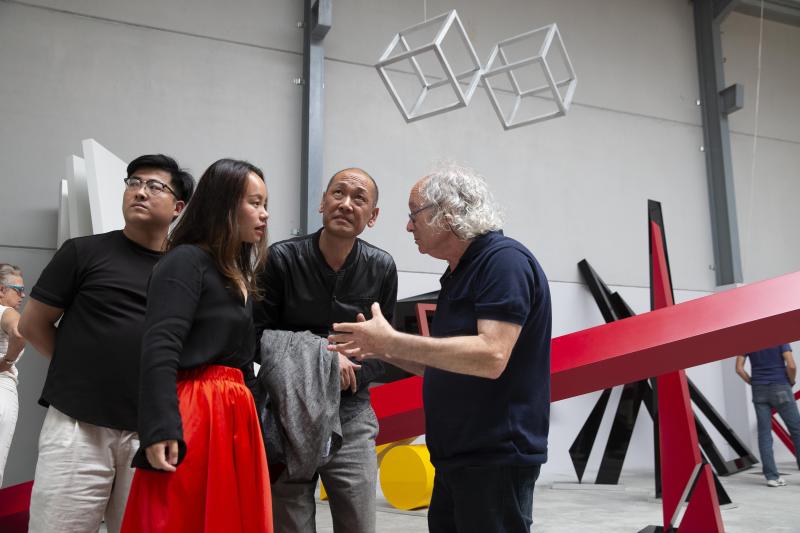 as IV Jornadas de Arte y Cultura China en España tuvieron lugar en el Occidente asturiano, concretamente en La Caridad, gracias al estudio y taller del escultor