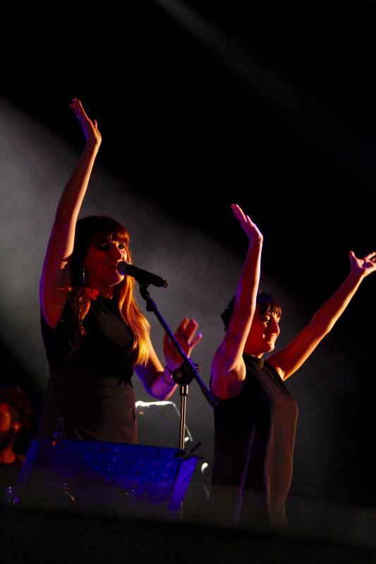 as fiestas de San Agustín se despiden hasta el año que viene dejando el concierto de Rozalén y el tradicional espectáculo pirotécnico como colofón final en la jornada de hoy martes.