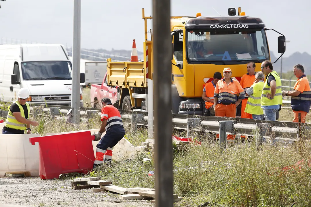 El vehículo impactó contra uno de los pilares de los nuevos accesos al PEPA