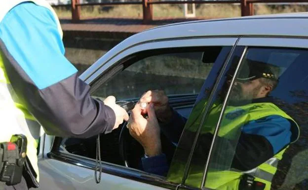 Detenido un conductor en un control policial 